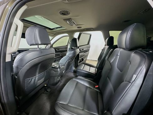 Used 2024 Kia Telluride S w/ S Sunroof Package FWD image 12