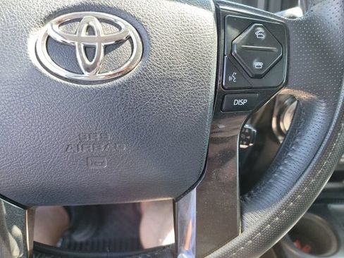 Used 2019 Toyota 4Runner TRD Off-Road Premium AWD/4WD image 14