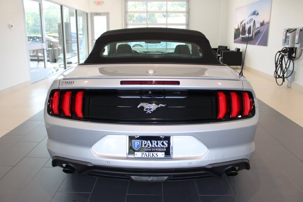 Used 2019 Ford Mustang Premium RWD image 32