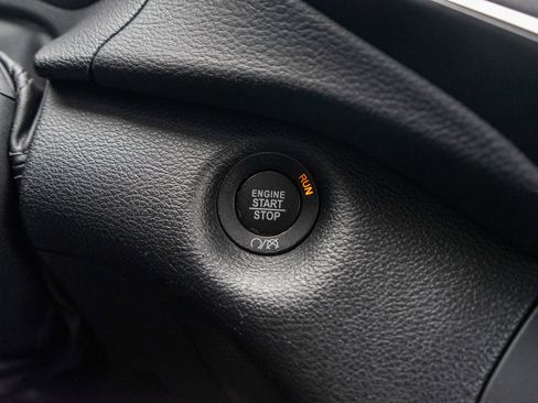 Used 2019 Jeep Cherokee Trailhawk w/ Comfort/Convenience Group image 23