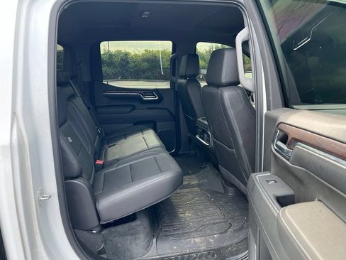 Used 2024 GMC Sierra 1500 SLT w/ SLT Premium Plus Package AWD/4WD image 11