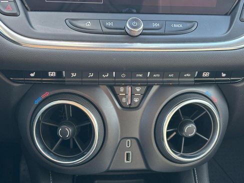 Certified 2024 Chevrolet Blazer LT w/ Convenience Package image 24