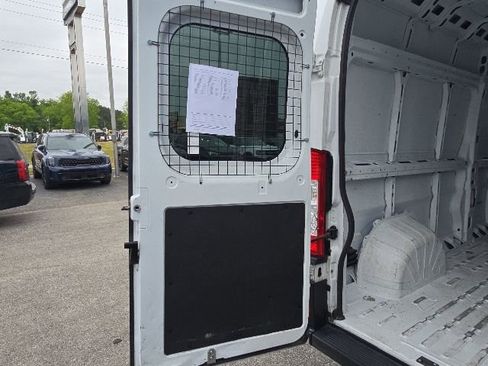 Used 2023 RAM ProMaster 2500 FWD image 31