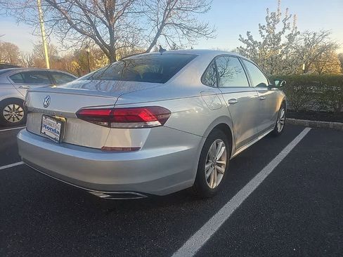Used 2020 Volkswagen Passat 2.0T S image 4