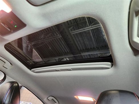 Used 2024 Nissan Sentra SR w/ SR Premium Package image 30