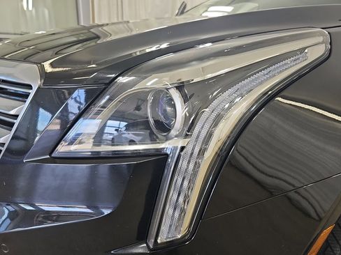 Used 2018 Cadillac XT5 Luxury w/ Driver Awareness Package image 37