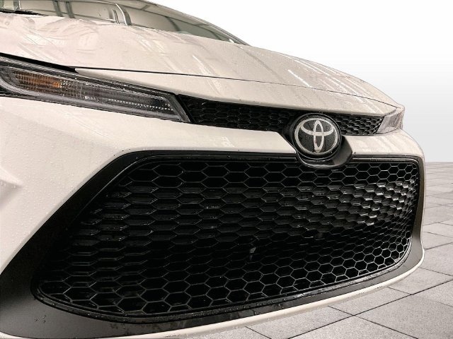 Used 2022 Toyota Corolla LE FWD image 29
