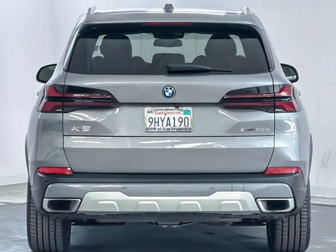 Used 2024 BMW X5 xDrive50e w/ Premium Package AWD/4WD image 7