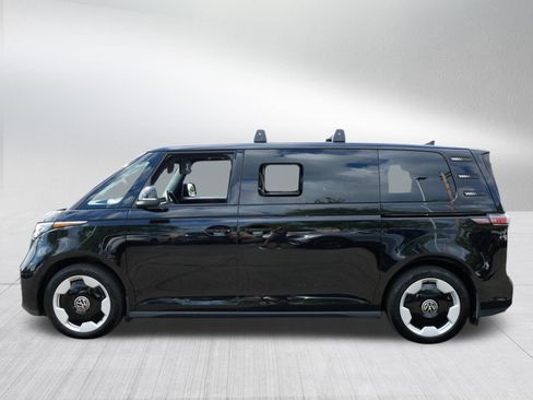 Certified 2025 Volkswagen ID. Buzz Pro S RWD image 4
