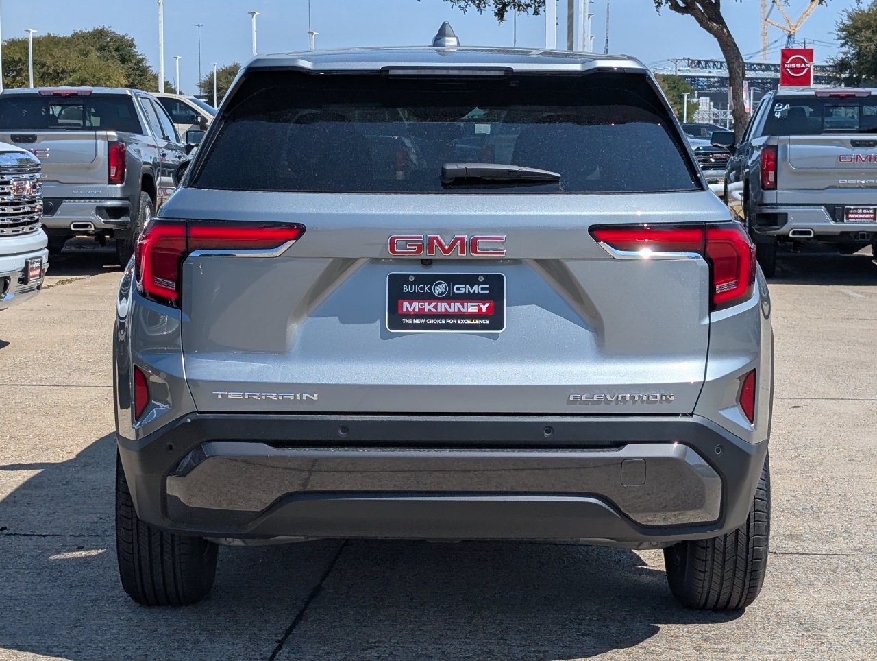 New 2027 GMC Terrain Elevation w/ LPO, Floor Liner Package FWD image 5