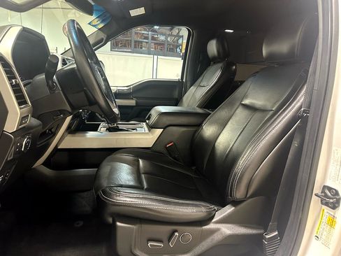 Used 2018 Ford F150 Lariat image 11