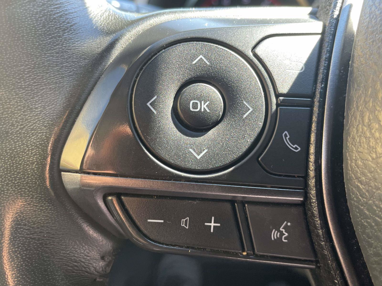 Used 2023 Toyota Camry XSE FWD image 22