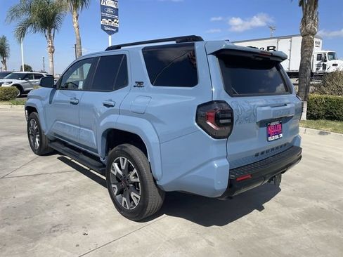 Used 2025 Toyota 4Runner TRD Sport AWD/4WD image 6