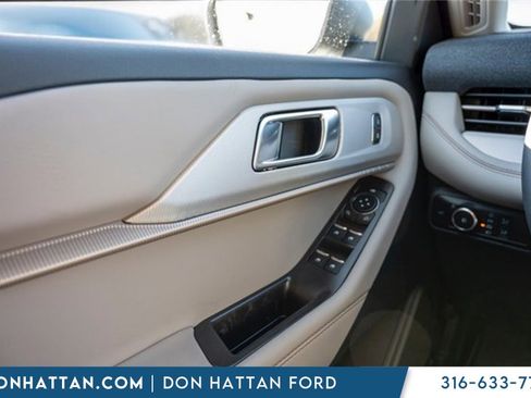 New 2026 Ford Explorer Active w/ Active Comfort Package image 18