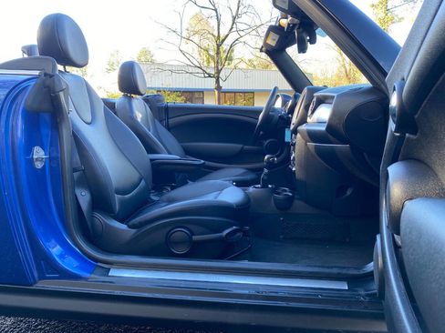 Used 2015 MINI Cooper Cooper 2dr Convertible image 40
