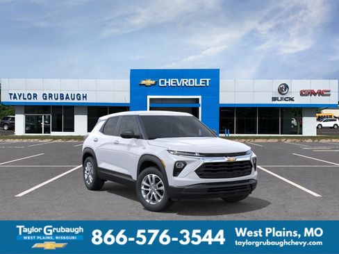 New 2026 Chevrolet TrailBlazer LS w/ LS Convenience Package AWD/4WD image 1