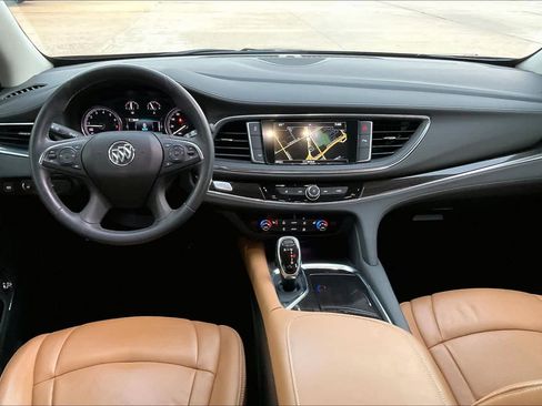 Used 2018 Buick Enclave Essence w/ Trailering Package image 15