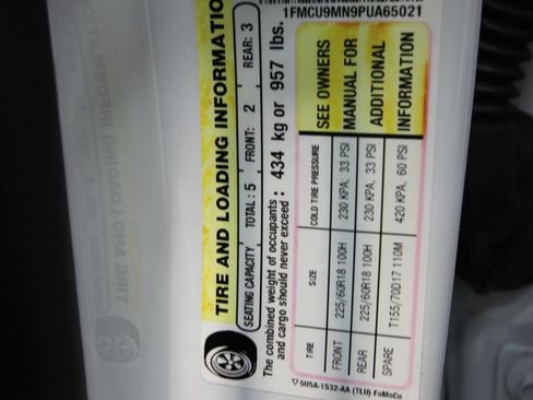 Used 2023 Ford Escape ST-Line AWD/4WD image 26