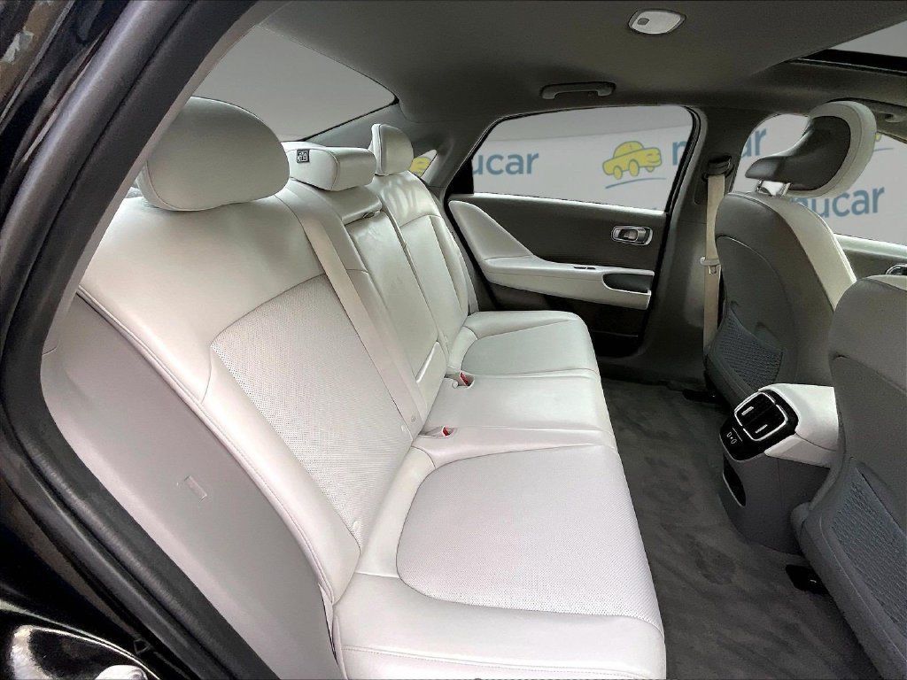 Used 2024 Hyundai Ioniq 6 Limited AWD/4WD image 16