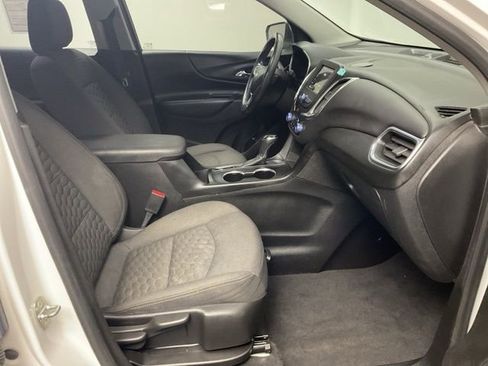 Used 2019 Chevrolet Equinox LT image 24
