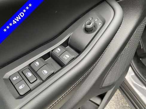 Used 2023 Jeep Grand Cherokee L Laredo image 15