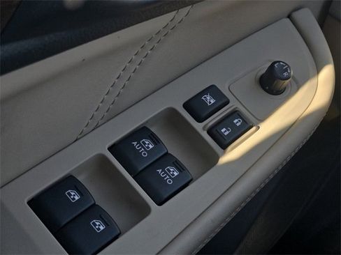 Used 2019 Subaru Outback 2.5i Limited w/ Protection Package #1 image 28