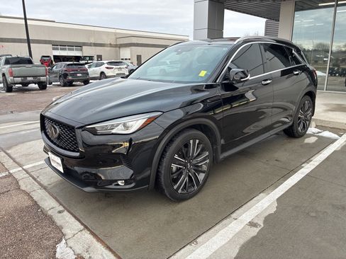 Used 2022 INFINITI QX50 Luxe w/ Appearance Package image 1