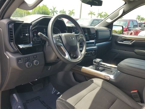 Used 2025 Chevrolet Silverado 1500 LT Trail Boss image 9