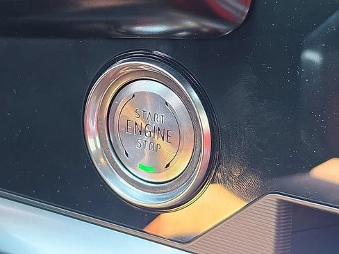 Used 2024 Chevrolet Corvette Stingray Preferred Cpe w/ Z51 Performance Package RWD image 22