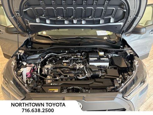 Used 2026 Toyota Corolla Cross L image 22