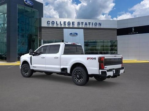 New 2025 Ford F250 Platinum w/ FX4 Off-Road Package image 4