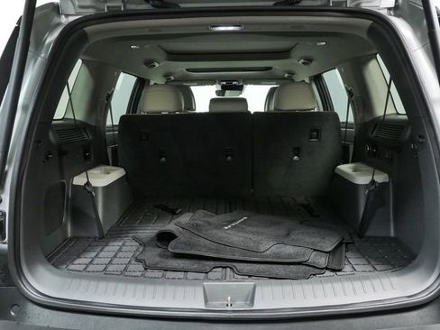 Used 2024 Hyundai Santa Fe Limited FWD image 12
