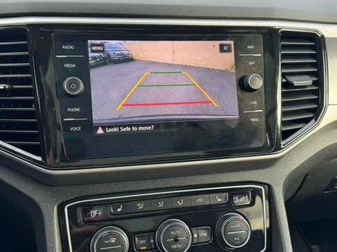 Used 2020 Volkswagen Atlas Cross Sport SEL image 15