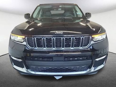 Used 2023 Jeep Grand Cherokee L Limited AWD/4WD image 2