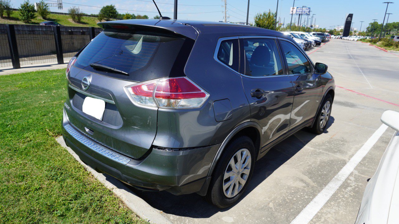 Used 2016 Nissan Rogue S FWD image 4