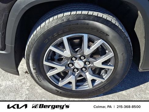 Used 2023 GMC Acadia SLT w/ Preferred Package image 10