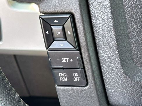 Used 2014 Ford F150 Raptor w/ Equipment Group 801A Luxury AWD/4WD image 17