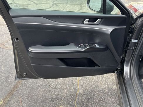 Used 2025 Kia K5 LXS image 25