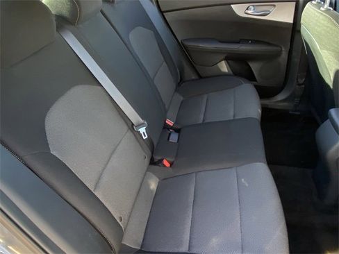 Used 2023 Kia Forte LXS w/ LXS Technology Package image 21