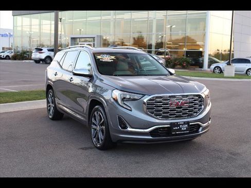 Used 2019 GMC Terrain Denali w/ Comfort Package image 2