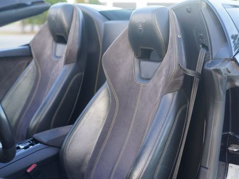 Used 2016 Lamborghini Huracan LP 610-4 image 17