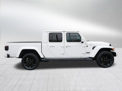 Used 2023 Jeep Gladiator Overland image 8