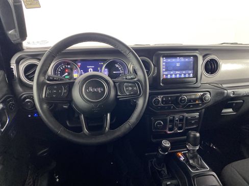Used 2023 Jeep Wrangler Unlimited w/ Cold Weather Group AWD/4WD image 20