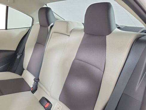 Used 2024 Toyota Corolla LE FWD image 13