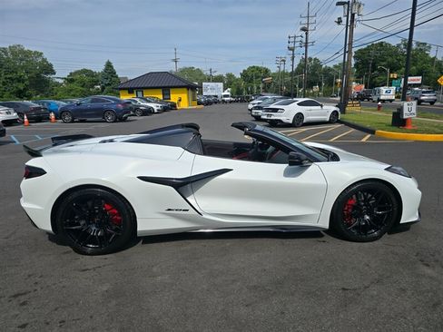Used 2026 Chevrolet Corvette Z06 w/ Stealth Interior Trim Package RWD image 35