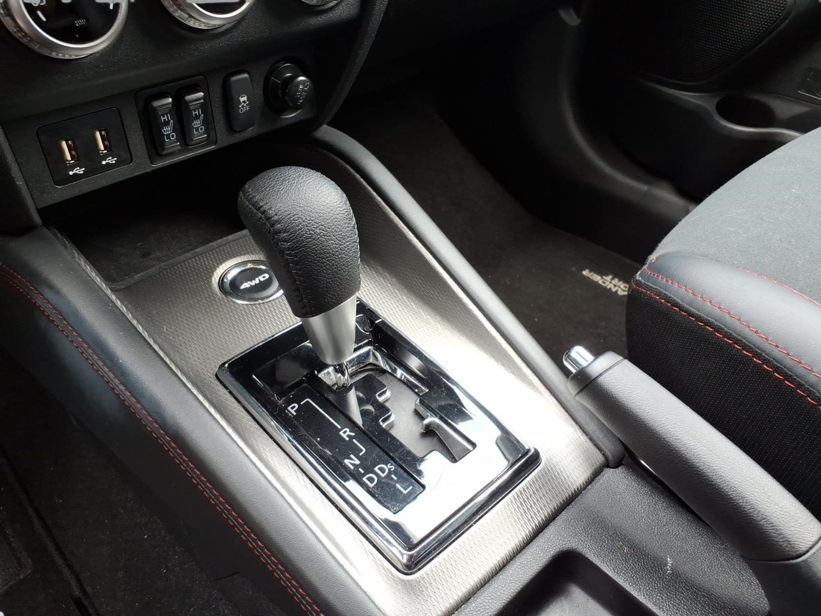 Used 2025 Mitsubishi Outlander Sport SE AWD/4WD image 17