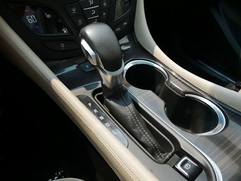 Used 2020 Buick Envision Essence w/ Experience Buick Package AWD/4WD image 24
