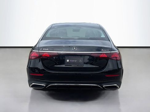 Used 2024 Mercedes-Benz E 350 4MATIC Sedan image 4