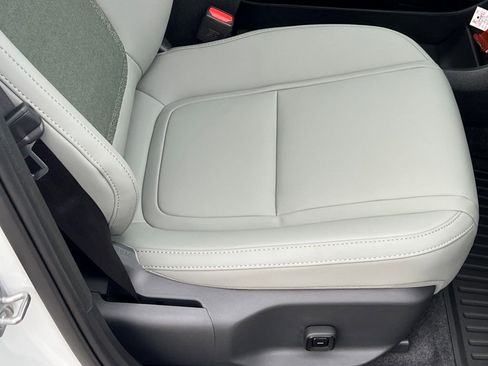 New 2026 Volvo EX30 Plus w/ Climate Package RWD image 9