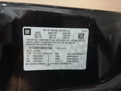 Used 2013 Cadillac Escalade ESV Luxury AWD/4WD image 24